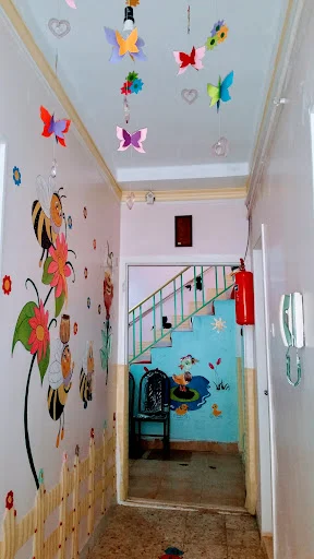 مهد و پیش دبستانی یار مهربان