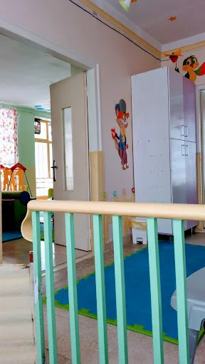 مهد و پیش دبستانی یار مهربان