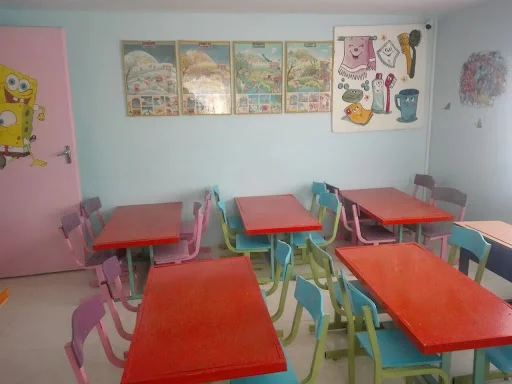 مهدکودک و پیش دبستانی مهرآوارن