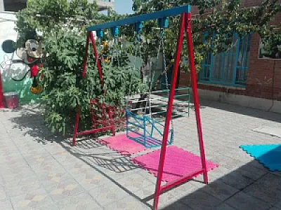 مهد کودک و پیش دبستانی مهرآوران