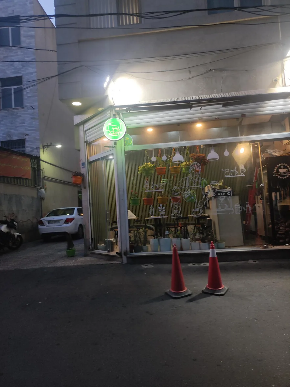 کافه آیسو - تصویر 2