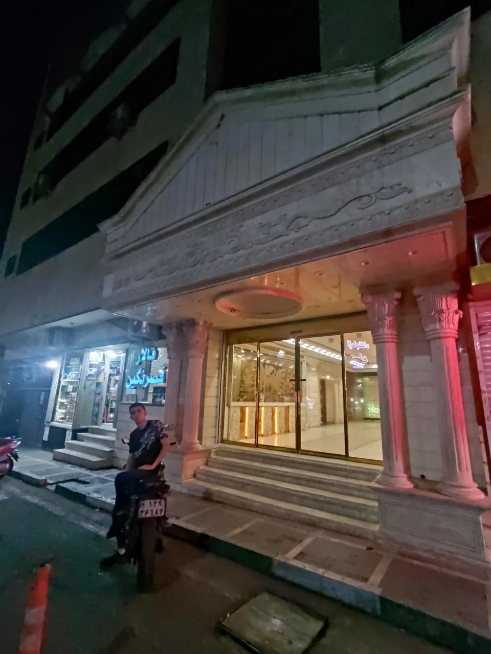 کافه نگین - تصویر 6