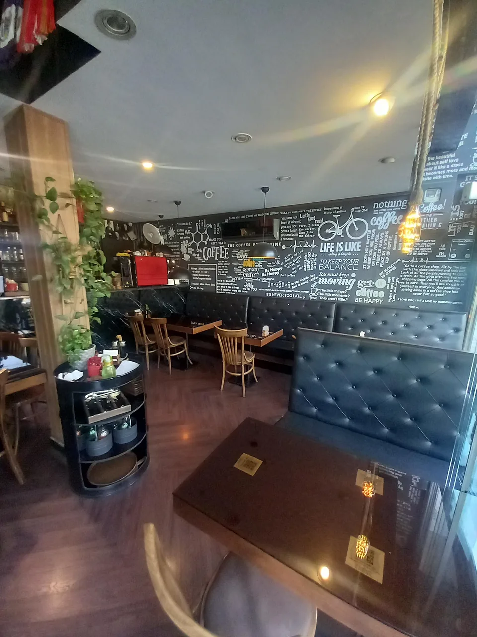 کافه بارسا - تصویر 5