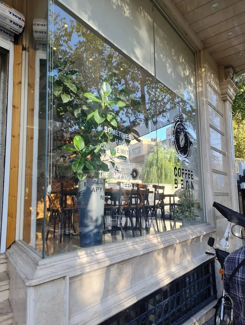 کافه بین - تصویر 4
