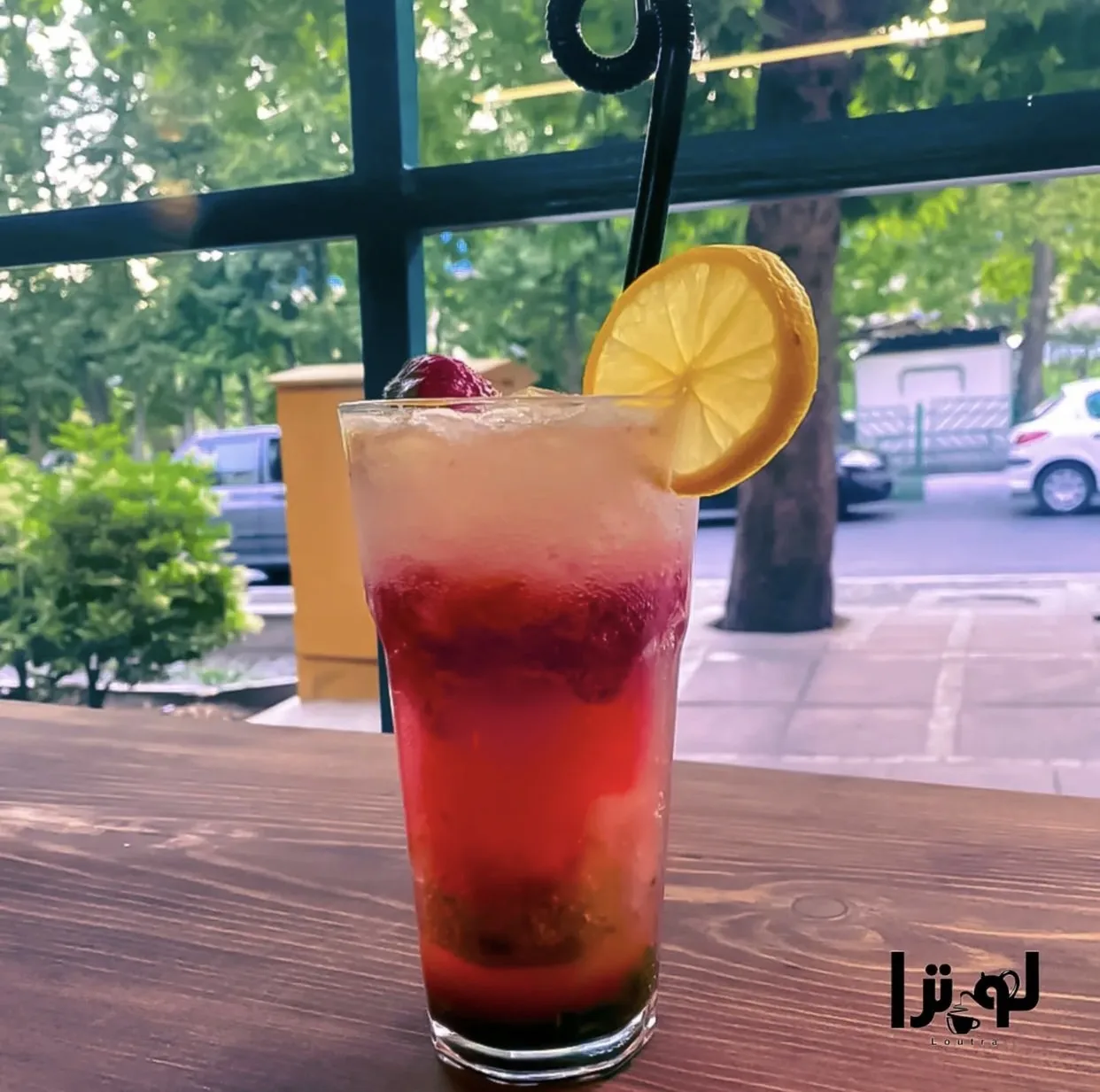 کافه لوترا - تصویر 5