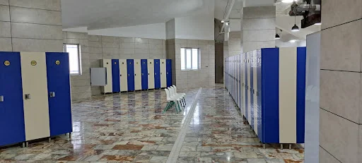 استخر سرپوشیده باشگاه فرهنگی ورزشی تراکتور آذربایجان