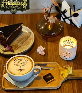 کافی شاپ فرندز