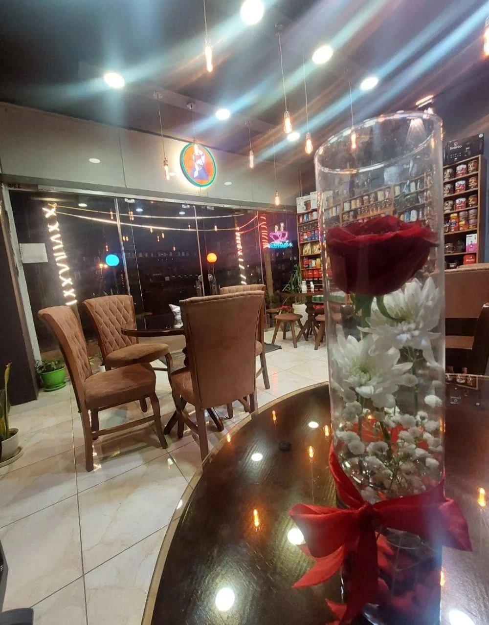کافه بی تا - تصویر 2