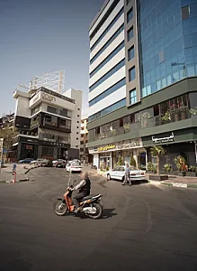 کافه بستنی عموحسین