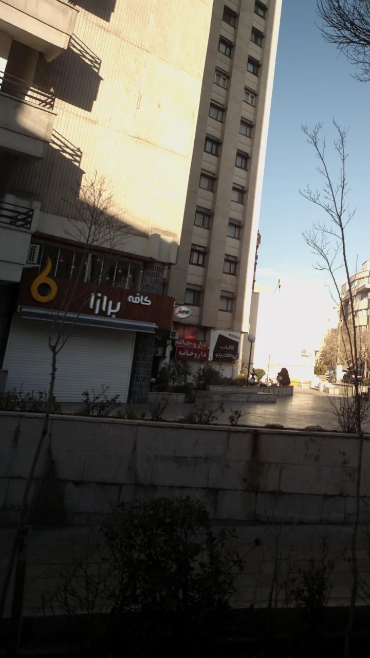 کافه برازا - تصویر 2