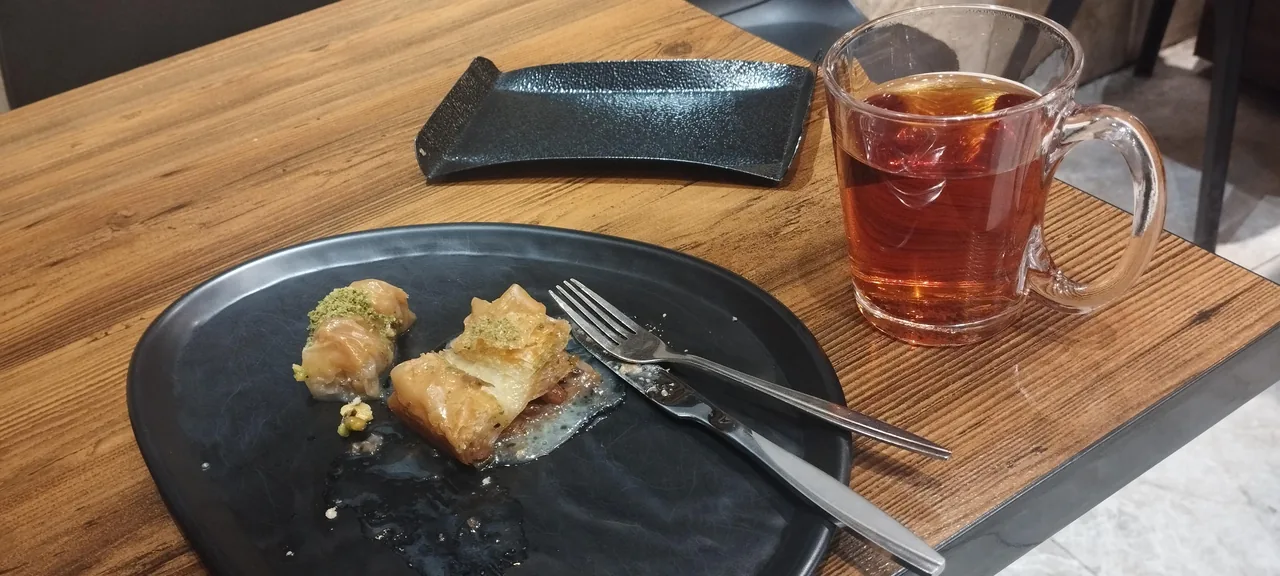 کافه باقلوای ترکی علی کنتیا