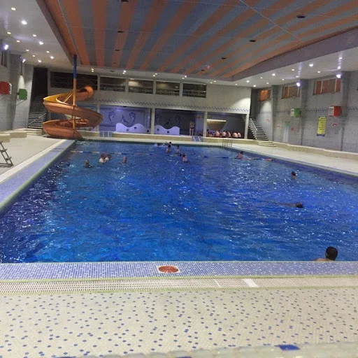 استخر و باشگاه ورزشی مروارید ارتش