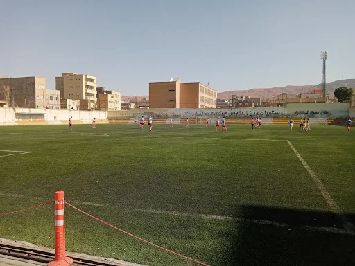 زمین چمن فوتبال دیهیم