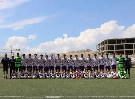 ورزشگاه پنج هزار نفری فوتبال