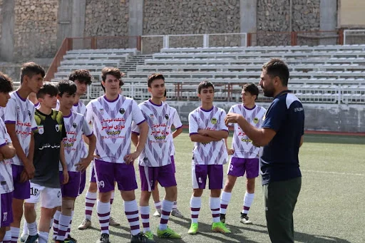 ورزشگاه پنج هزار نفری فوتبال