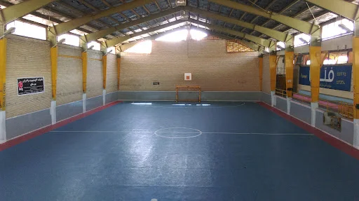 سالن ورزشی افق لاله