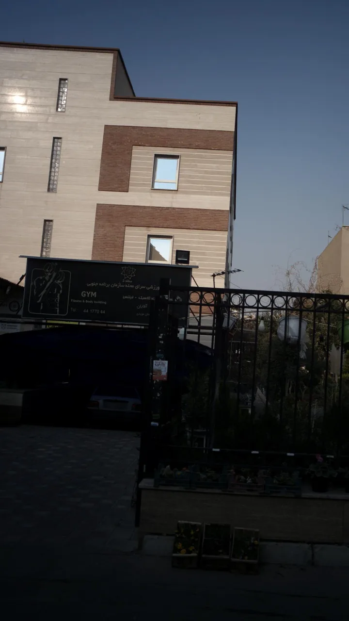 سرای سازمان برنامه جنوبی - تصویر 4