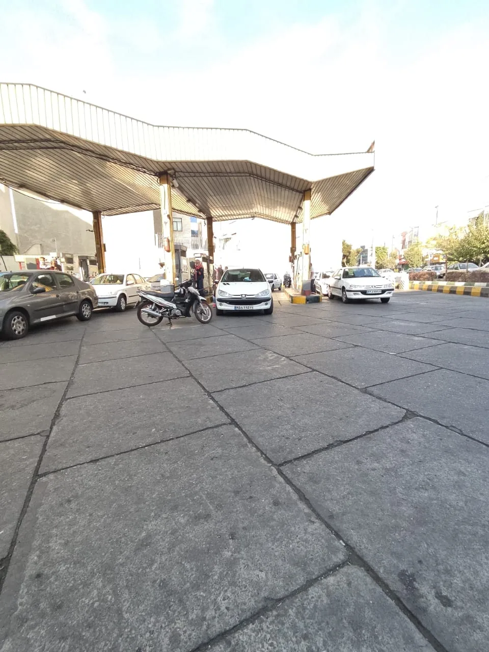 پمپ بنزین  آذربایجان شماره ۱۲۲