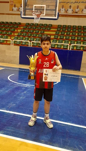 سالن ورزشی شهید صمد اقدمی