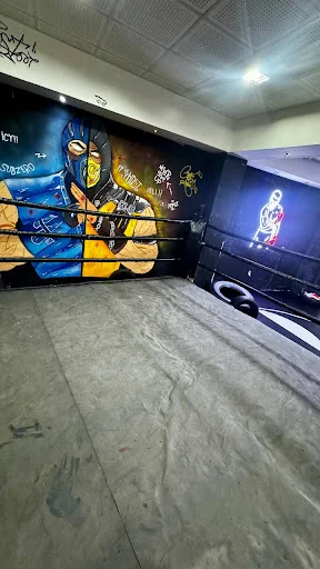 آموزش کیک‌بوکسینگ و دفاع شخصی