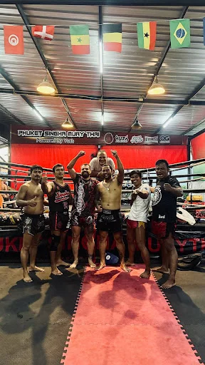 آموزش کیک‌بوکسینگ و دفاع شخصی