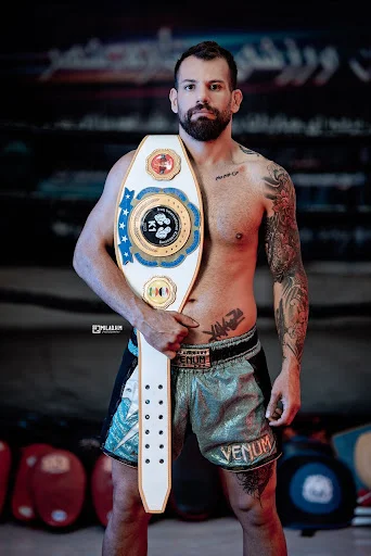 آموزش کیک‌بوکسینگ و دفاع شخصی