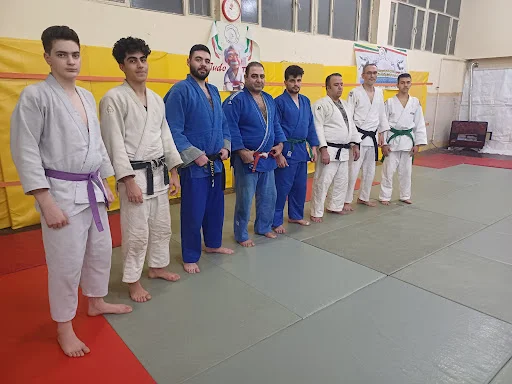 سالن بوکس گنجویان