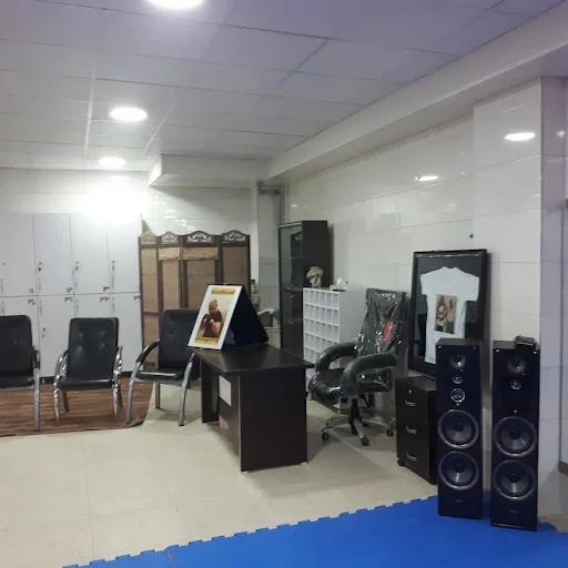 خانه کیک بوکسینگ رستمی - باشگاه رزمی در تبریز