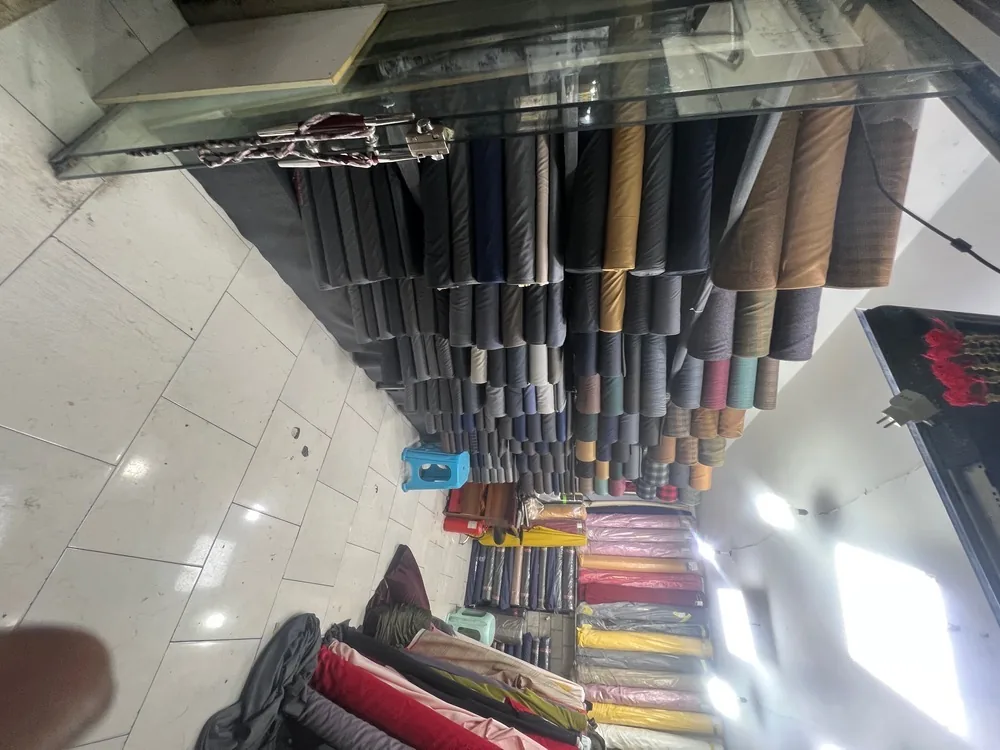 پارچه سرای خانزاده