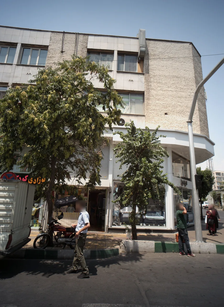 فروشگاه پوشاک