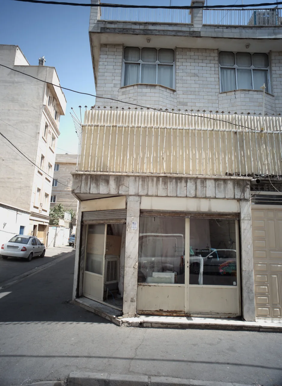 فروشگاه پوشاک