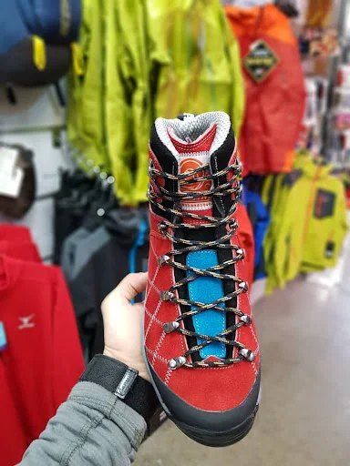 لوازم کوهنوردی سهند - بیمه در تبریز