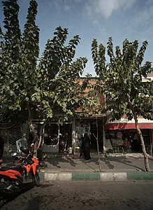 فروشگاه پوشاک