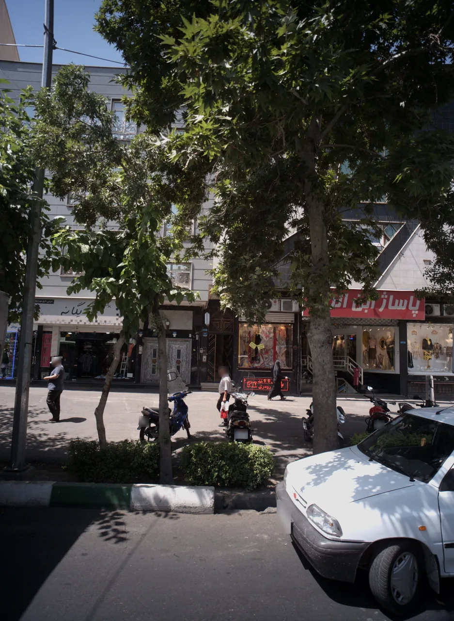 پوشاک یگانه