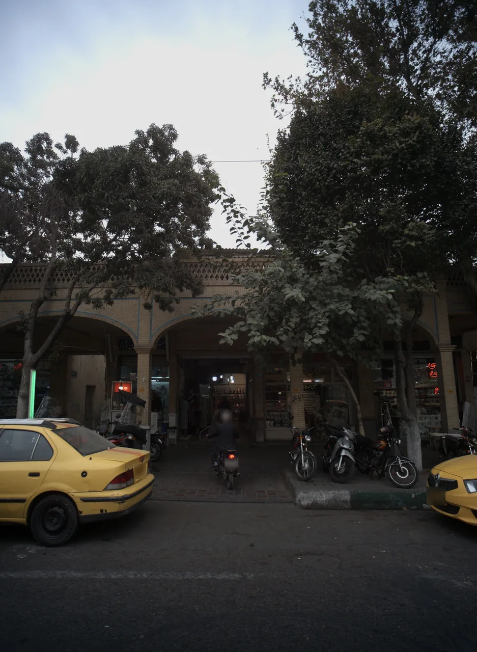 فروشگاه پوشاک