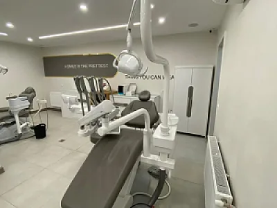 مطب دندانپزشکی دکتر گلرو روشن