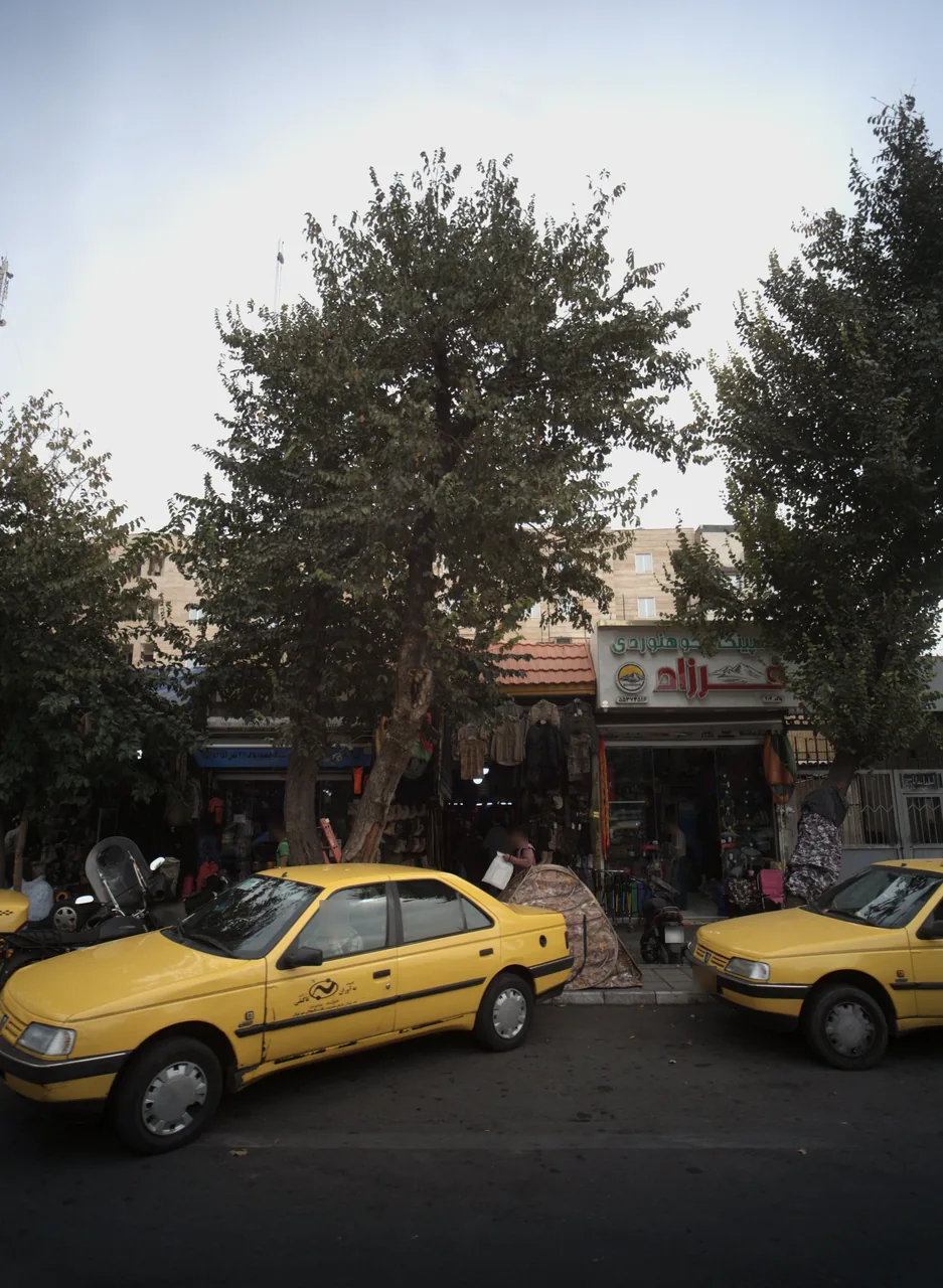 فروشگاه پوشاک