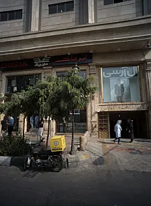 فروشگاه پوشاک آقایان ال آر سی