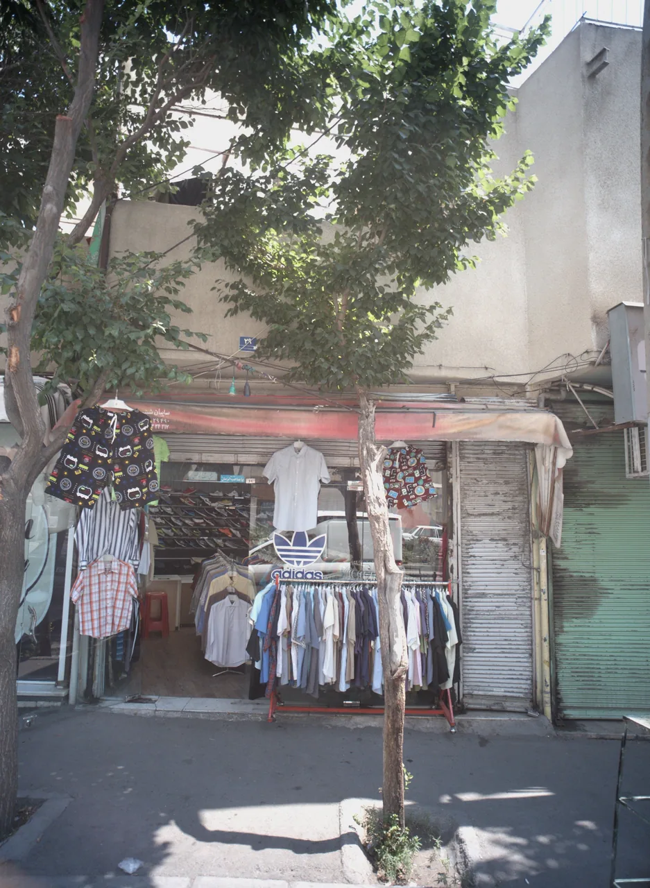 فروشگاه پوشاک مردانه