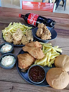 فست فود آریو