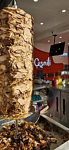 فست‌فود چشنیلی