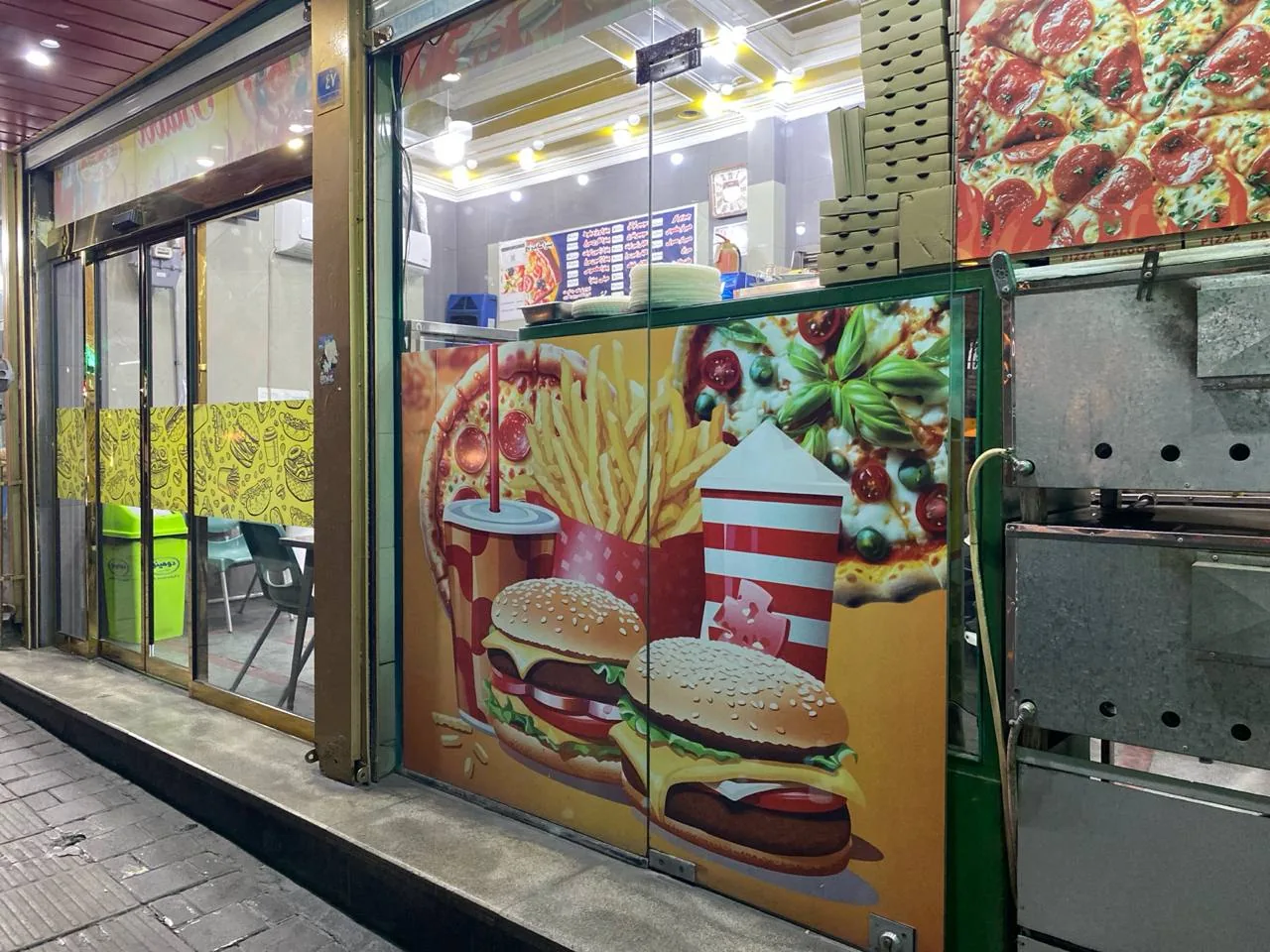 فست فود بلوط - تصویر 3