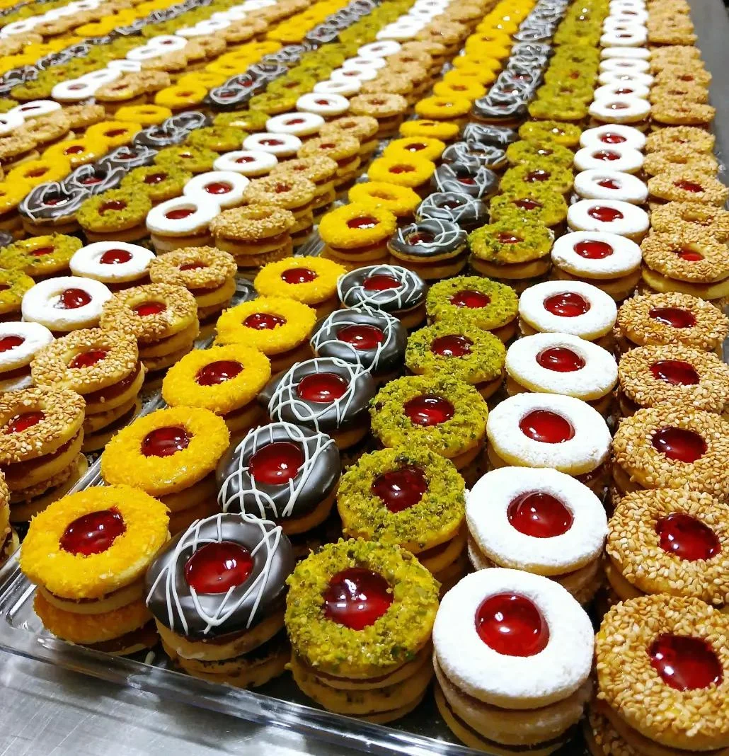 کیک و شیرینی خانگی تاتلی بوتیک