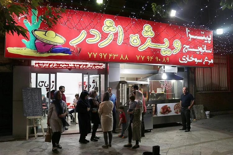فست فود اژدر زاپاتا - تصویر 2