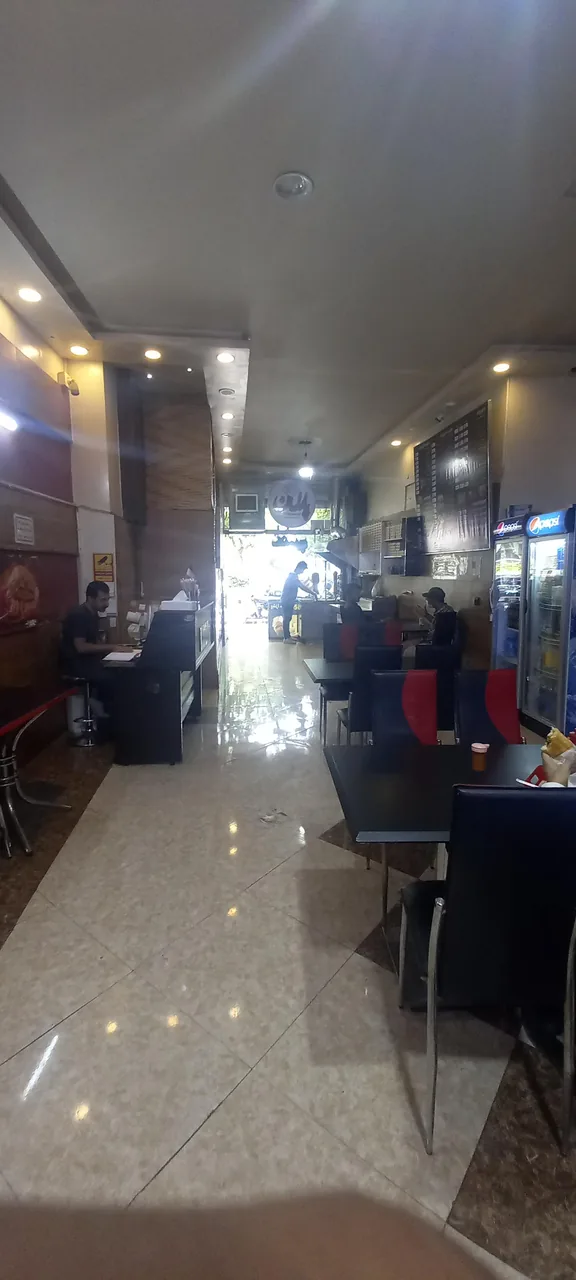 فست فود پارلمان