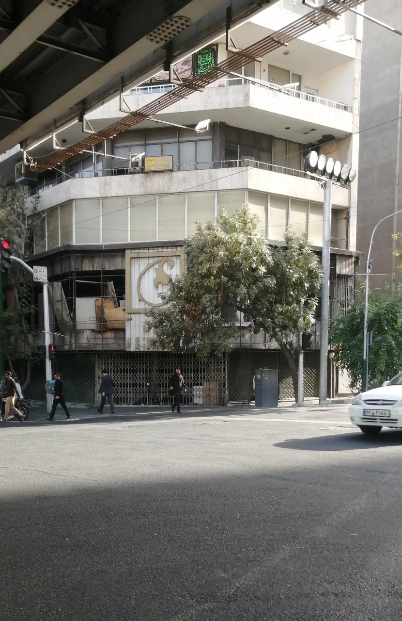 داروخانه تخت جمشید سابق - تصویر 2