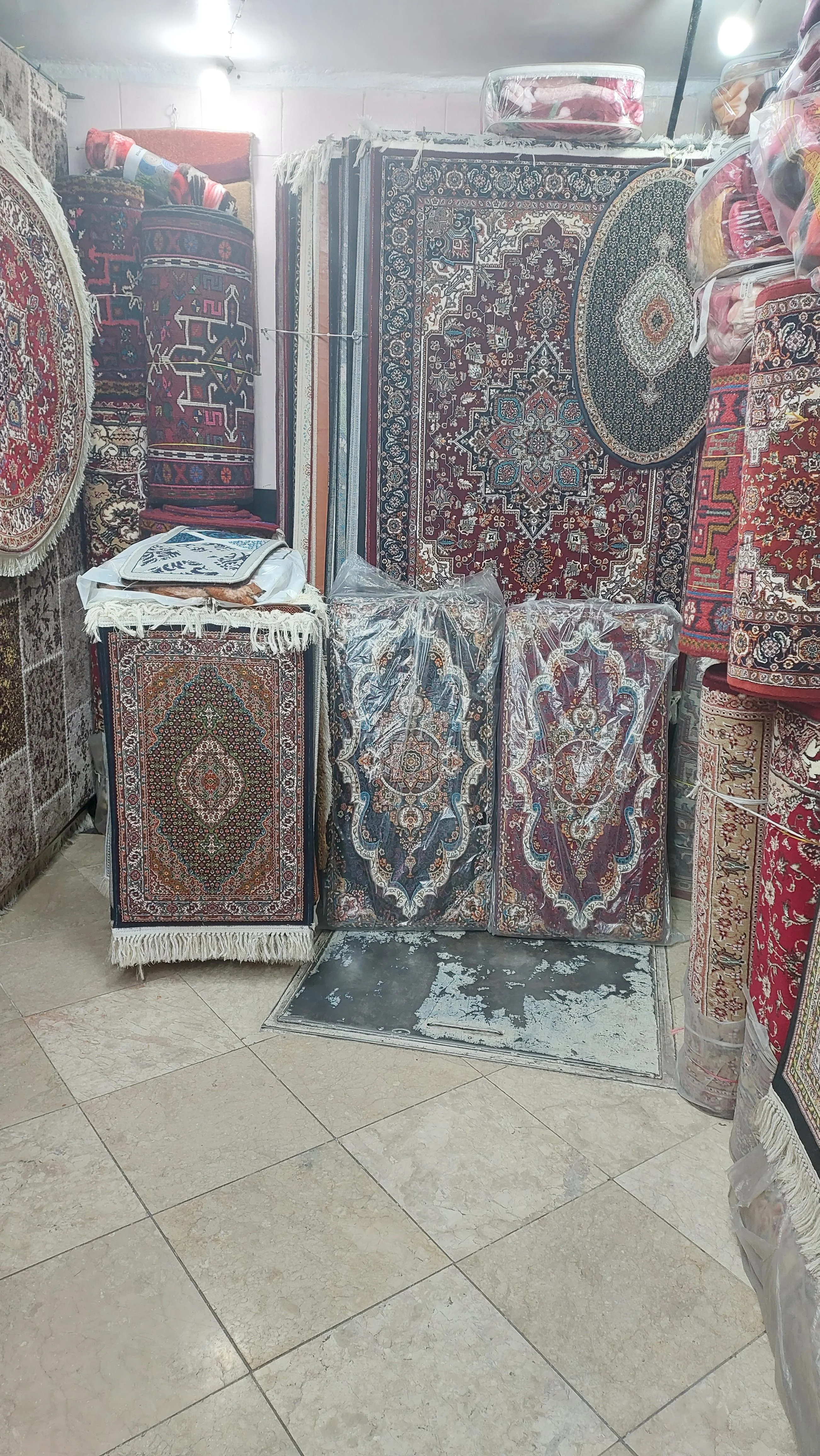 فرش فروشی صفری