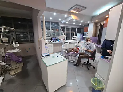 کلینیک ایمپلنت دندان دکتر اختری
