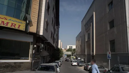 دکتر داریوش ناویافر