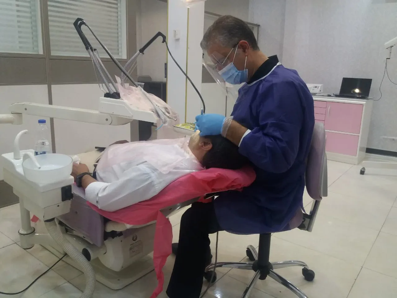 مطب دندانپزشکی دکتر یوسف آقازاده - تصویر 2
